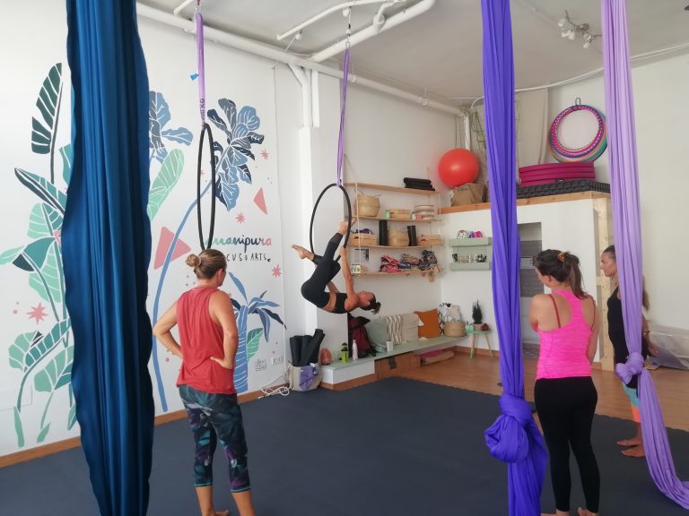 Aerial silk fabric class